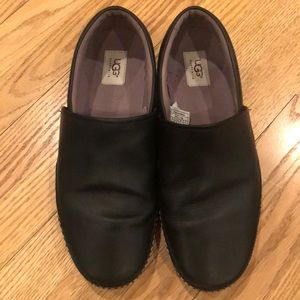 Men’s Ugg black leather slip on shoes size 11